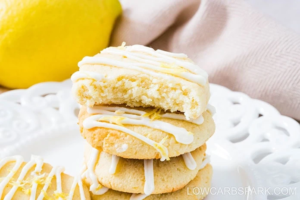 HOW TO MAKE KETO LEMON COOKIES