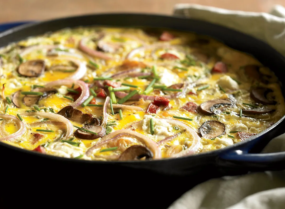 HOW TO MAKE SAUSAGE AND MUSHROOM FRITTATA