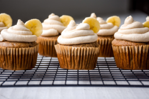 VEGAN BANANA CUPCAKES