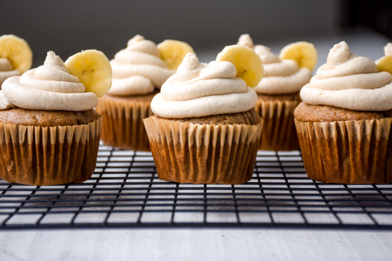 VEGAN BANANA CUPCAKES